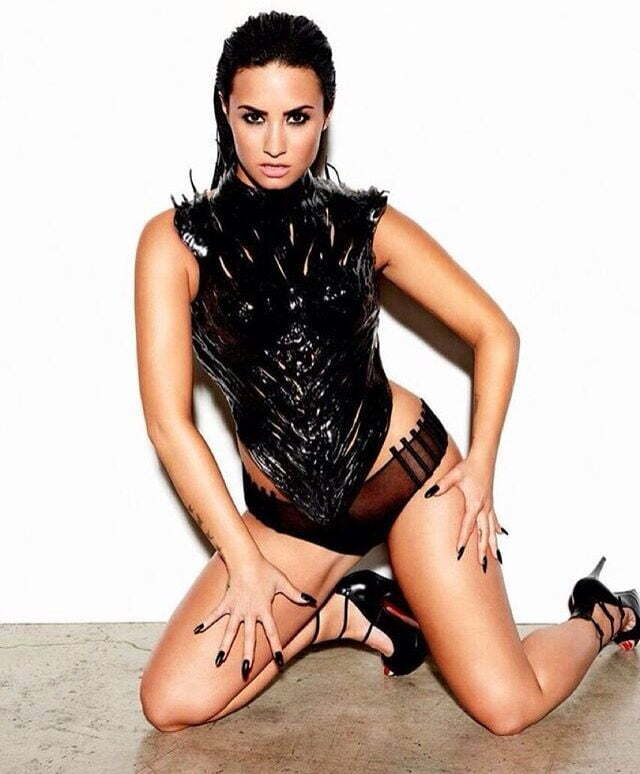 Demi Lovato Fit As Fuck 3 free nude pictures