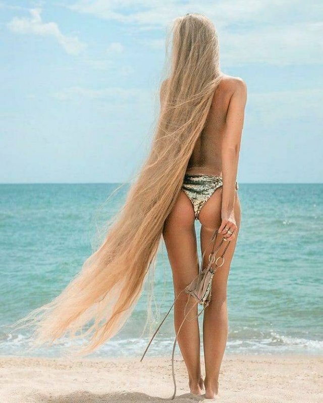 Real-Life Rapunzel With 1,Meter Long Hair free nude pictures
