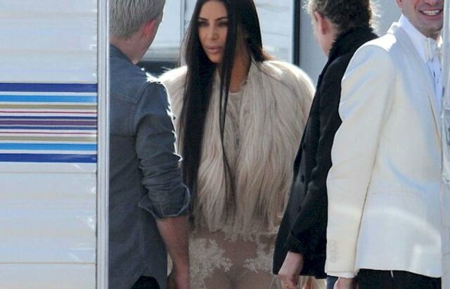 Kim Kardashian on the Set of Ocean’s Eight! See Through Pussy? Nope! free nude pictures