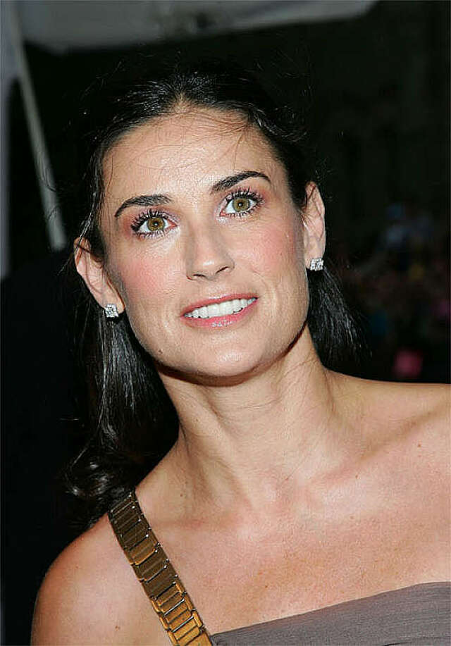 Demi Moore Still Looking Pretty Damn Hot free nude pictures