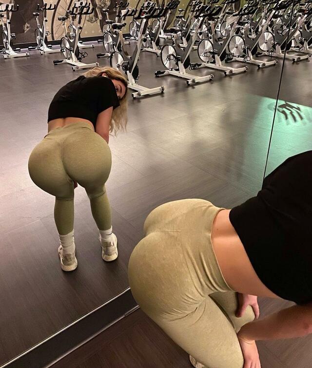 Checking her gains free nude pictures