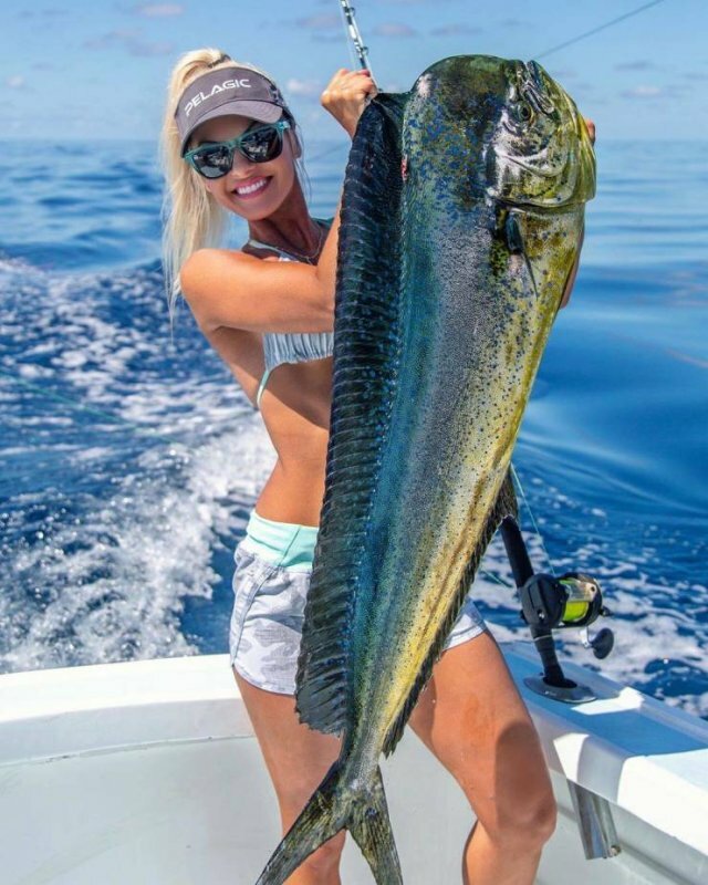 Fishing Queen: Michelle Dalton free nude pictures