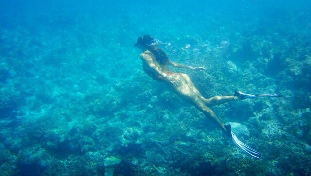 Alessandra Ambrosio Saving the Oceans! free nude pictures