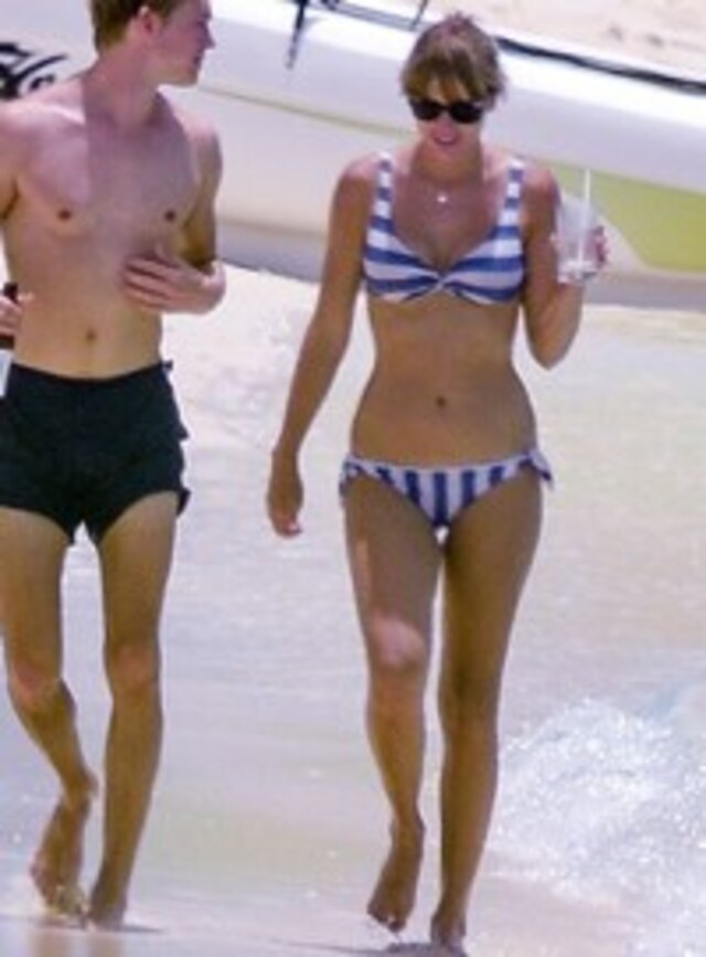 Taylor Swift Candid Bikini Beach Pics free nude pictures