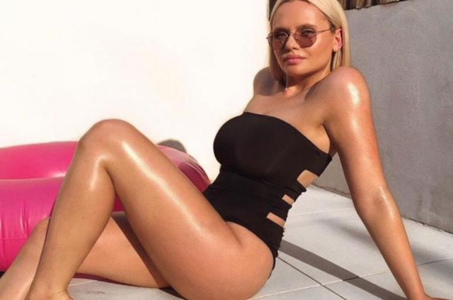 Alli Simpson is a Bathing Suit Babe and Other Fine Things! free nude pictures