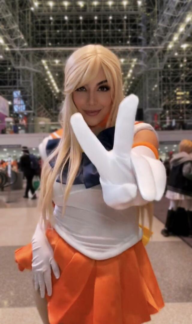 My Sailor Venus cosplay from anime NYC this past weekend 🧡 free nude pictures