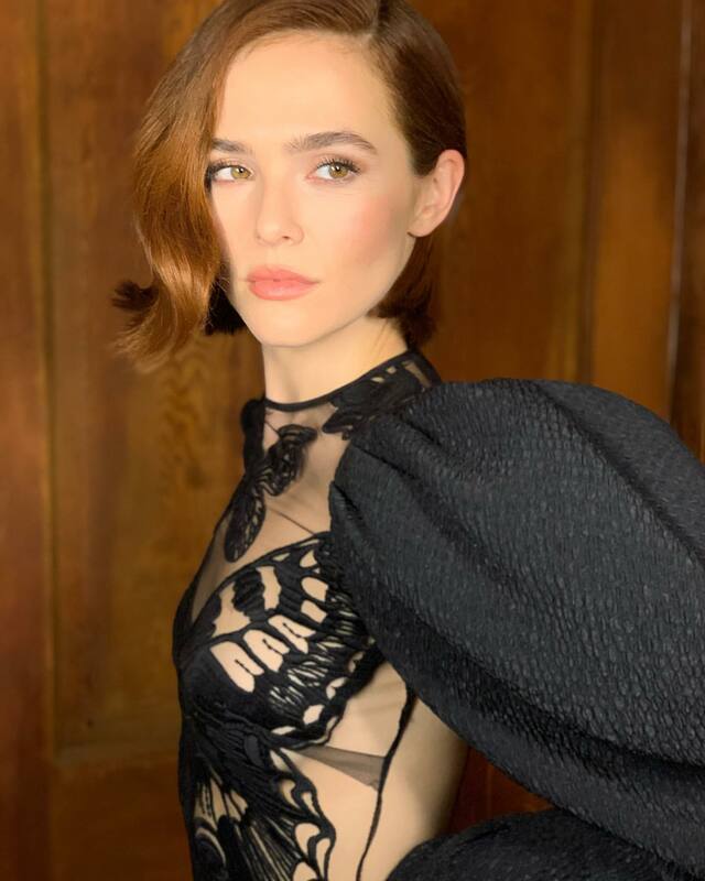 Zoey Deutch Titty Grab free nude pictures