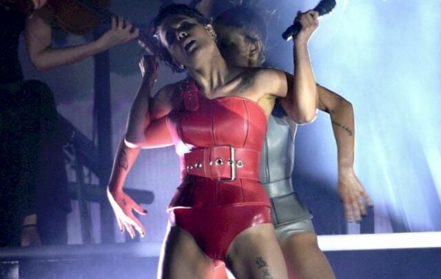 640px x 405px - Halsey Camel Toe Performance + Cleavage and Upskirt at the Billboard Music  Awards! @ Babe Stare