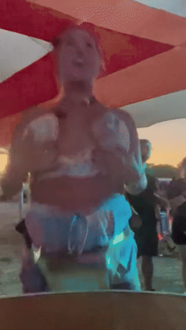 Sexy Girl At Music Festivals (PICS + GIFS) free nude pictures
