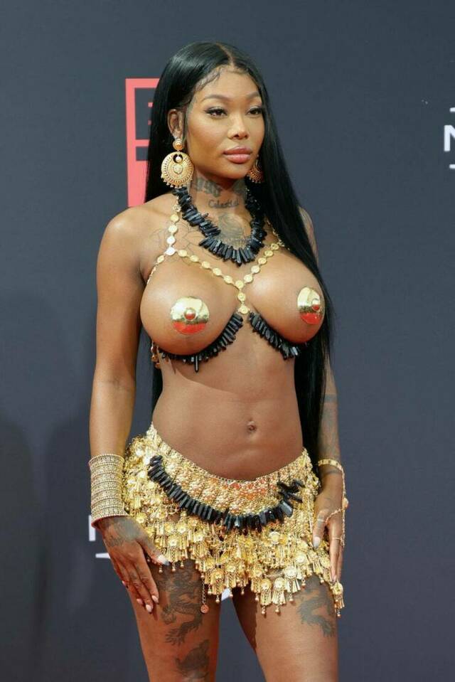 Summer Walker In Pasties At The BET Awards! free nude pictures