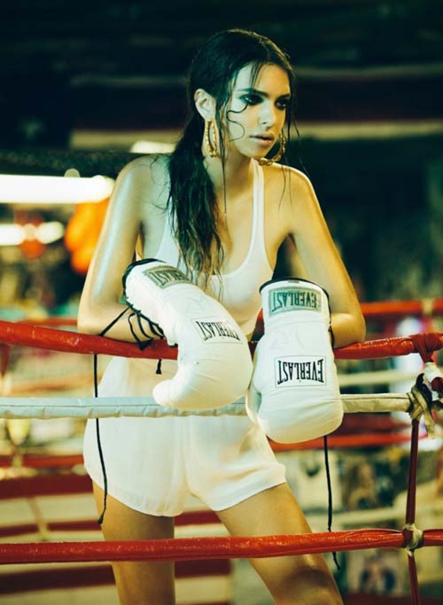 Emily Ratajkowski In A Boxing Ring free nude pictures