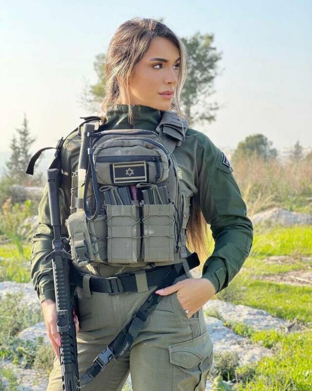 Israeli Army Girl With And Without Their Uniforms free nude pictures