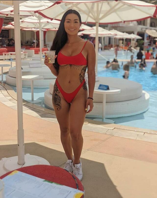Got to love vegas pool parties free nude pictures