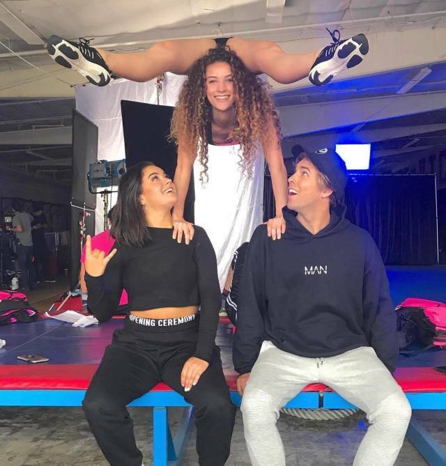 Meet Sofie Dossi, 16-Year-Old Self-Taught Contortionist Who Is Already A Star free nude pictures