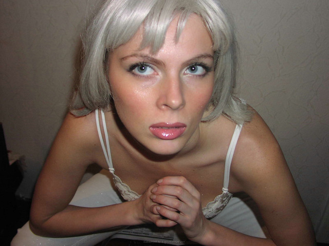 Amateur Platinum Blonde Russian free nude pictures