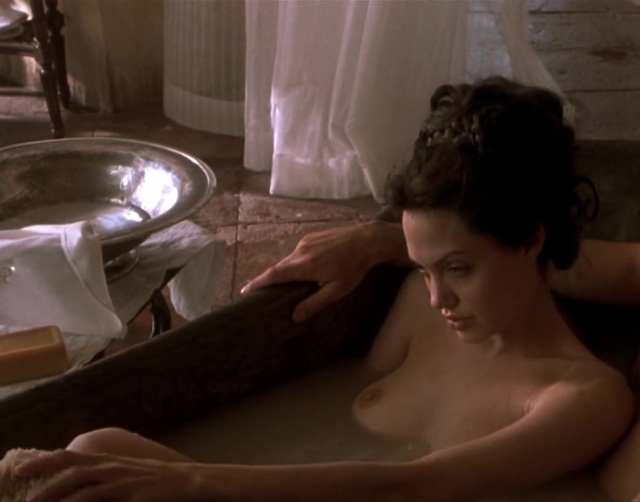 Angelina Jolie in Original Sin, 2001 free nude pictures