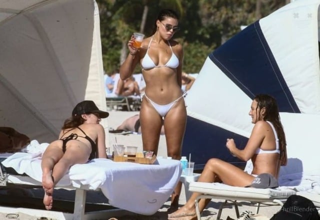 Mamma Mia Brooks Nader Bikini Body Is Glorious! free nude pictures