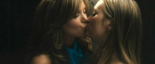 Leighton Meester and Danneel Harris Lesbian Kiss in 'The Roommate' - Scandal Planet free nude pictures