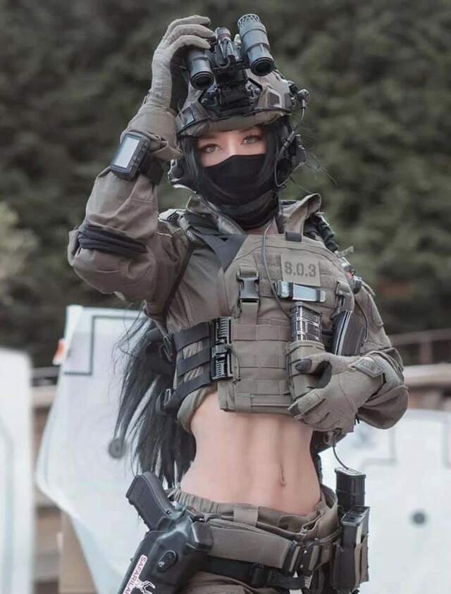 Soldier Cosplay by Destiny Dynamics @ Babe Stare