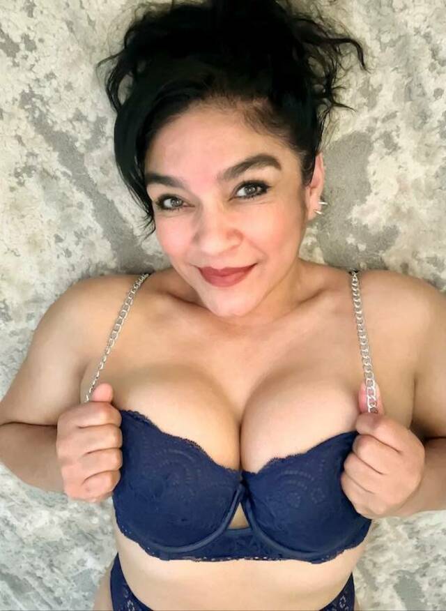 Big Boobs Are Always Welcome! free nude pictures
