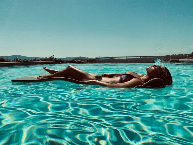 Jessica Simpson in her Bikini! free nude pictures
