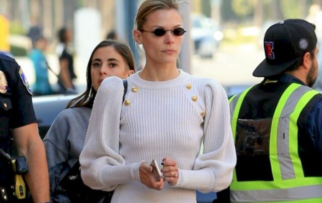 Braless Jaime King in Beverly Hills! free nude pictures