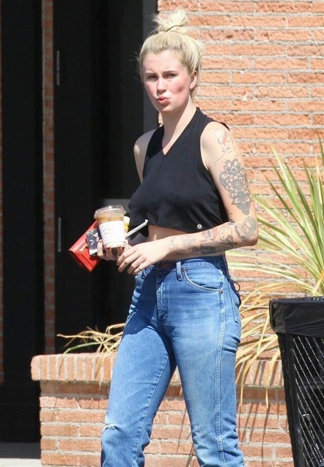 Ireland Baldwin Braless in a Black Tank Top free nude pictures