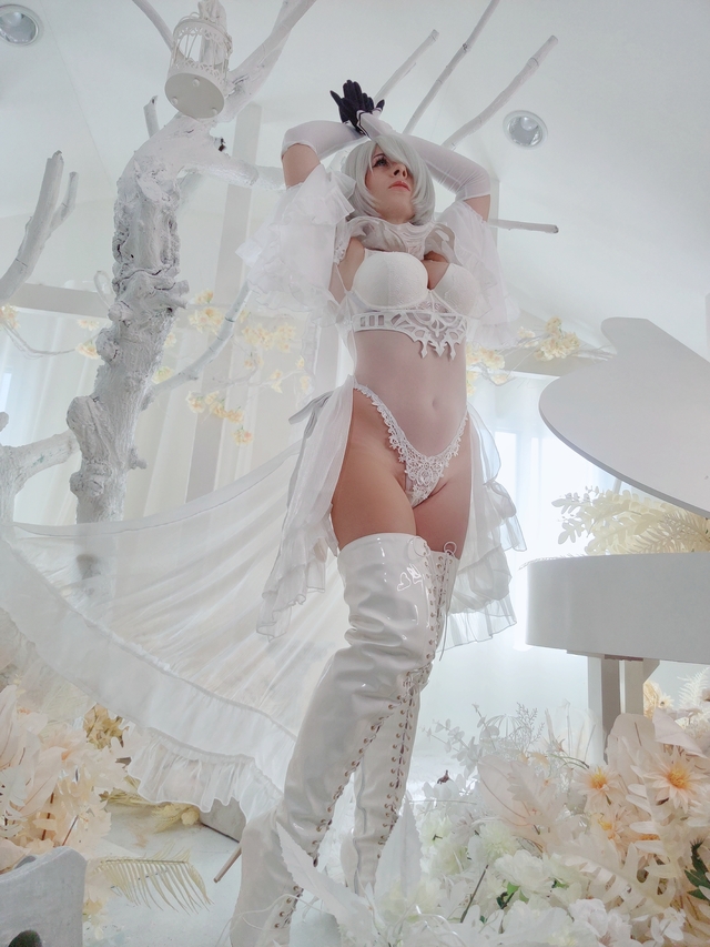White Bride 2B cosplay by Yuna Kairi free nude pictures