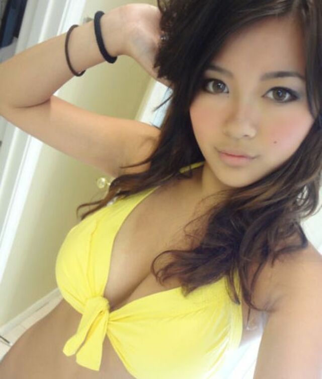 Hot Asian Girl Who’ll Melt Your Heart free nude pictures
