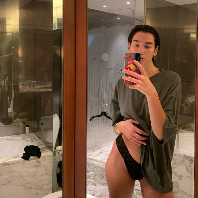 Dua Lipa After Shower Sex Selfie free nude pictures
