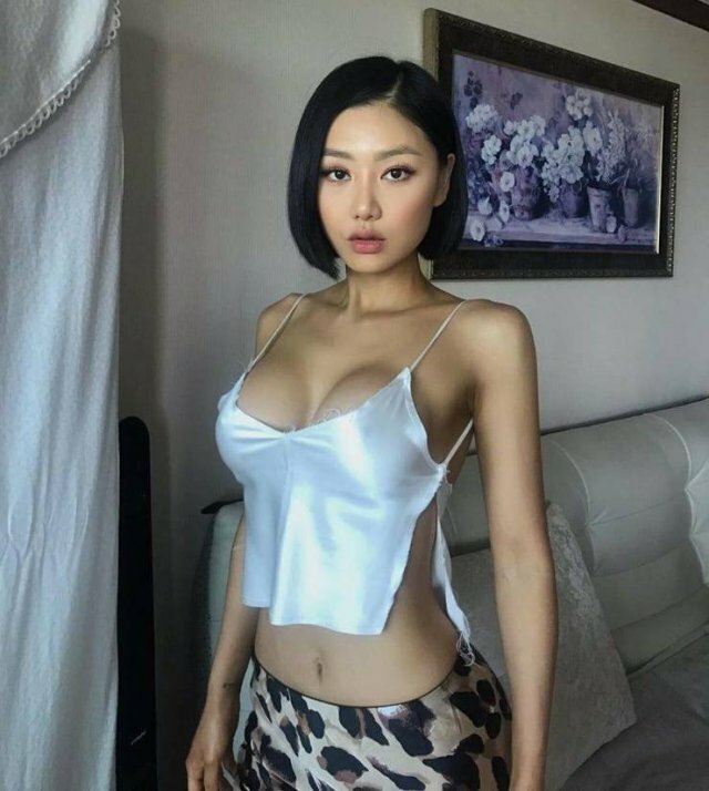 Nude Asian Beauties