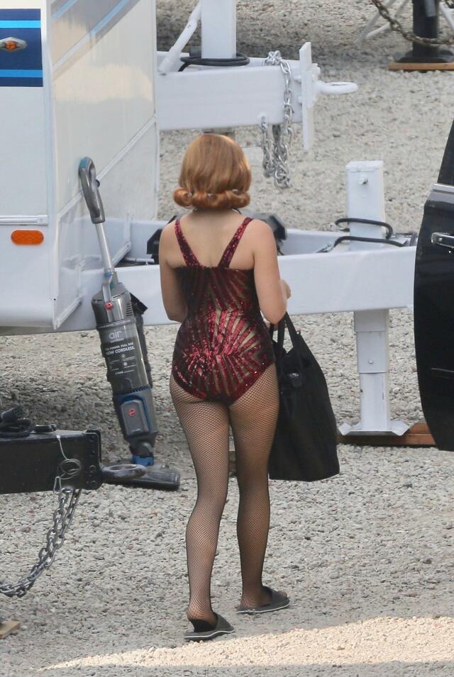 Elizabeth Olsen shows off her cheeks in fishnet stockings in Wanda Vision free nude pictures
