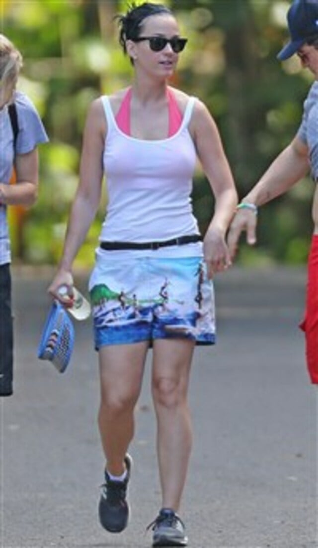 Katy Perry In A Bikini Top While Hiking With Orlando Bloom free nude pictures