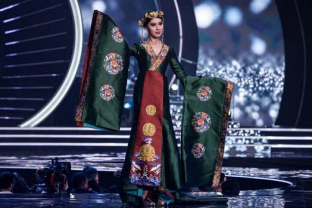 'Miss Universe' Contestants In Their National Costumes free nude pictures