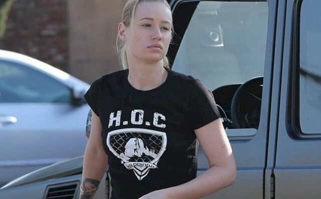 Iggy Azalea Camel Toe!! free nude pictures