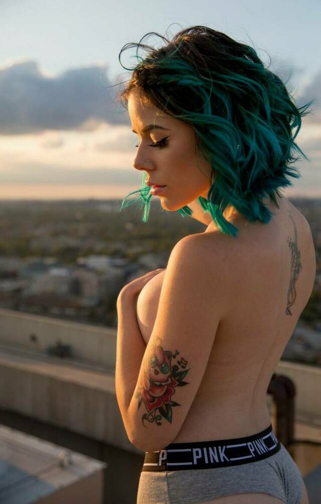 Inked & Sexy free nude pictures