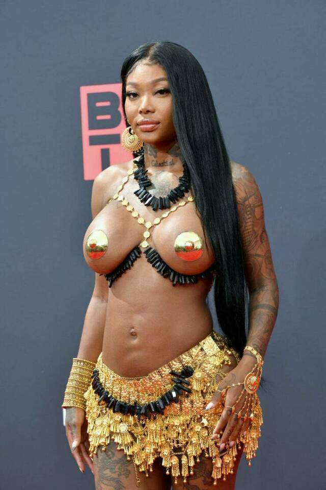 Summer Walker In Pasties At The BET Awards! free nude pictures