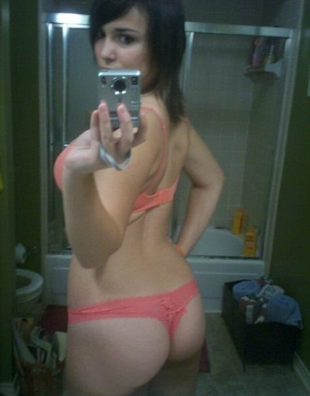 Selfpic Of Hottie Teens Posing In The Bathroom free nude pictures