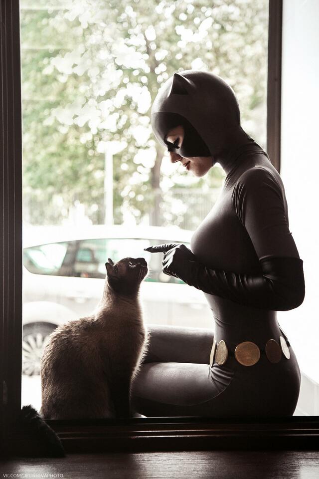 Catwoman cosplay by KamikoZero free nude pictures