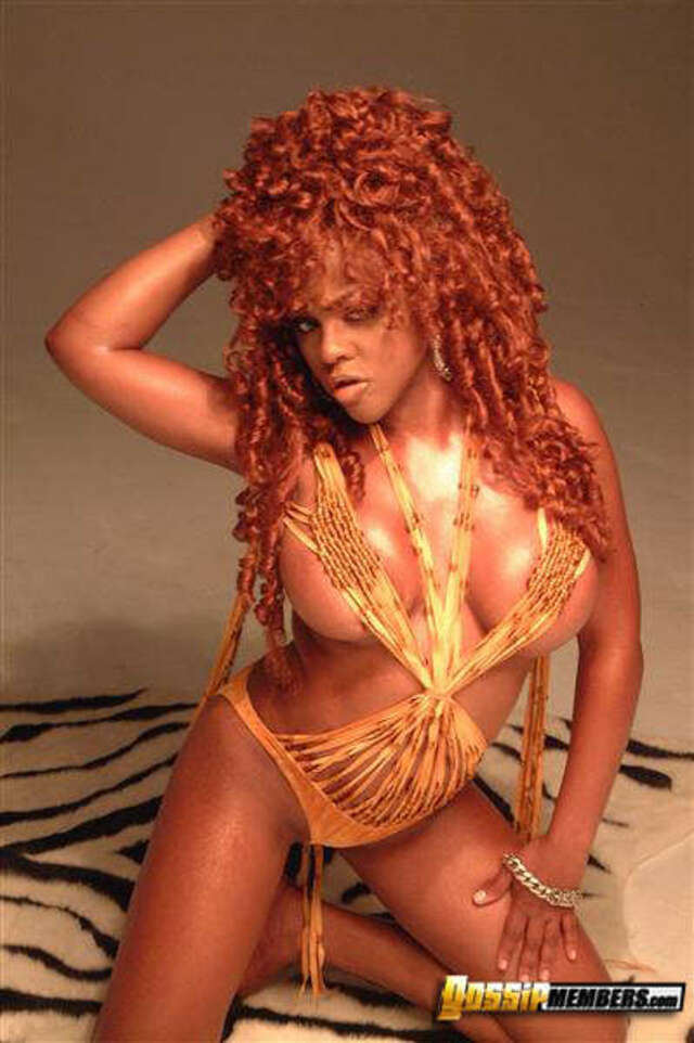 Lil&#039, Kim Pimps Her Plush Peckers free nude pictures