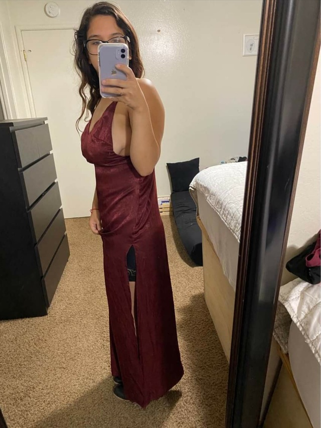 Long Dress Sideboob free nude pictures