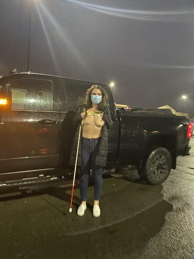 Have you ever seen a blind girl flash her tits in a parking lot? Well, now you have 😌 free nude pictures
