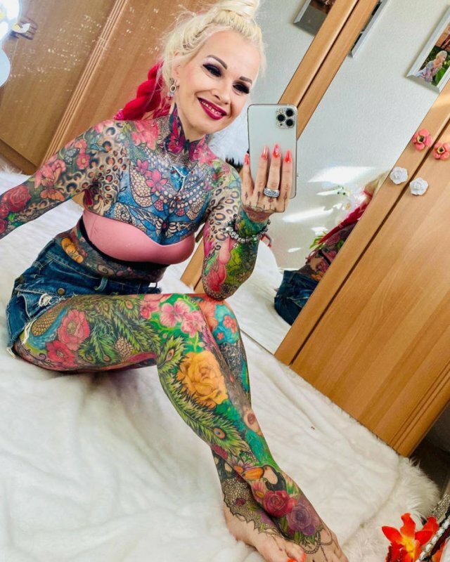 Kerstin Tristan Spent Over 30 Thousand Euro On Bright Tattoos free nude pictures