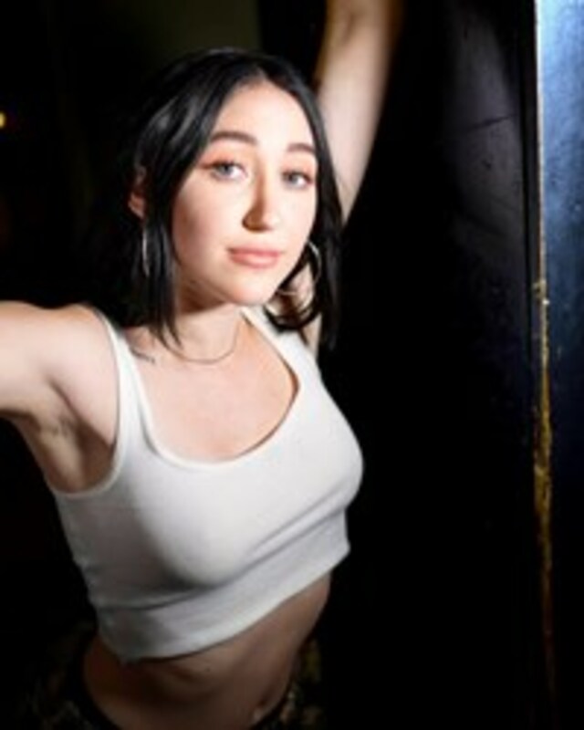 Noah Cyrus Takes Aim At Being Top Cyrus Slut free nude pictures
