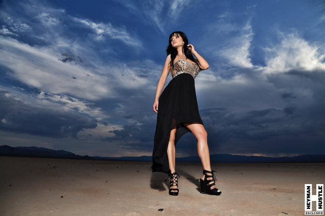 EXCLUSIVE! A Hot Winter's Night in the Desert: Christy Ann Fitness free nude pictures