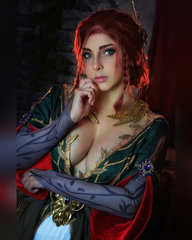 Triss Cosplay By Shermie Witcher 3 Babe Stare