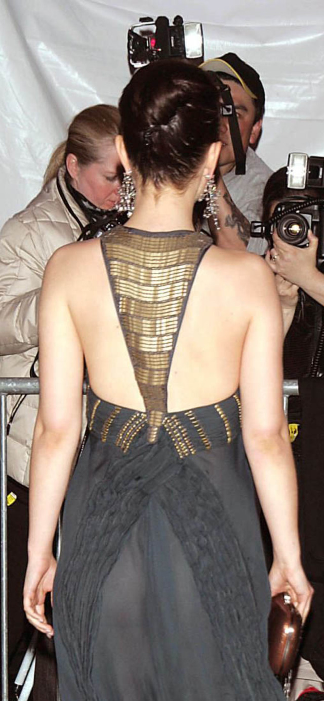 Natalie Portman See Through Butt free nude pictures