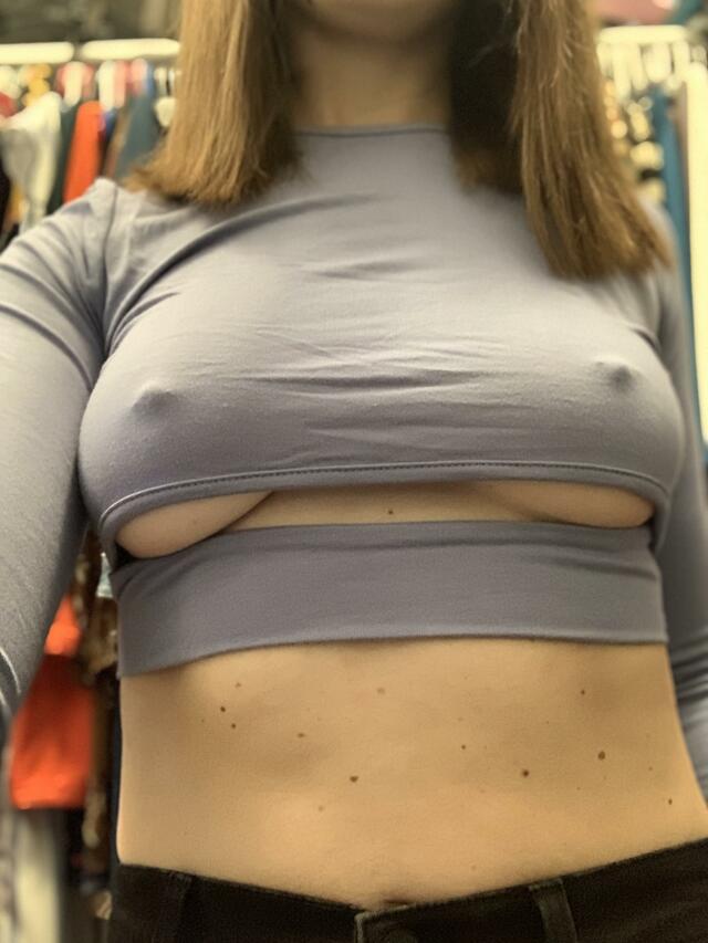 Heading to the airport in my new top. Do you approve? free nude pictures