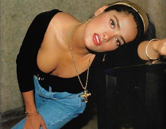 Salma Hayek is MILKING her Youth with a #TBT  free nude pictures