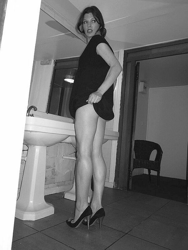 Milla Jovovich In Alexander Wang Bathroom free nude pictures